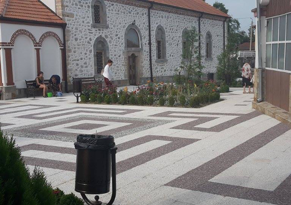 Храм успение на Пресвета Богородица Долна Баня